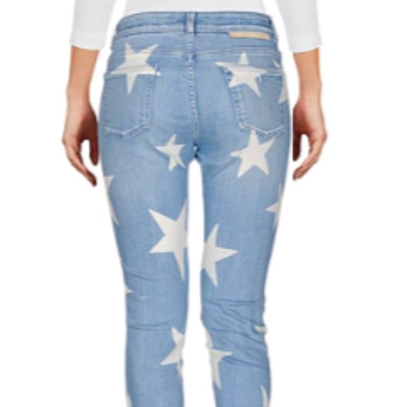 Stella McCartney Blue and Cream Star Print Denim Boyfriend Jeans - Picture 2 of 11